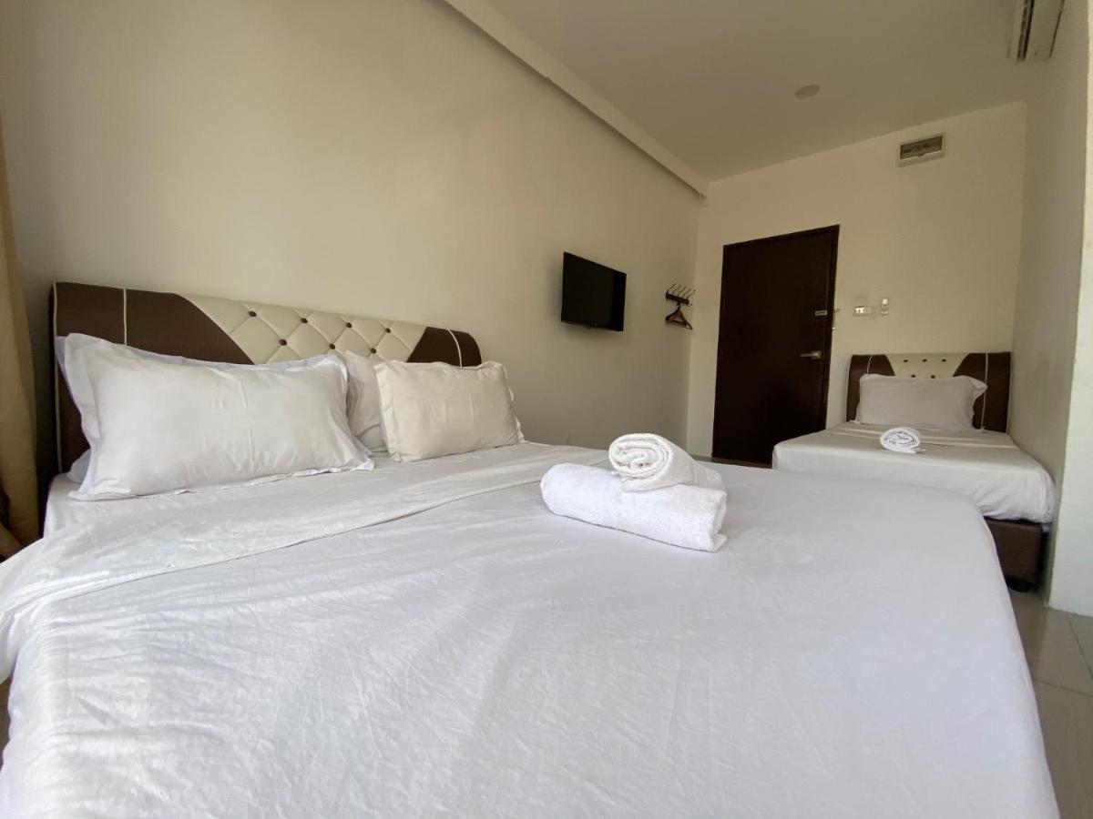 Sun Sega Hotel Perai Exterior photo